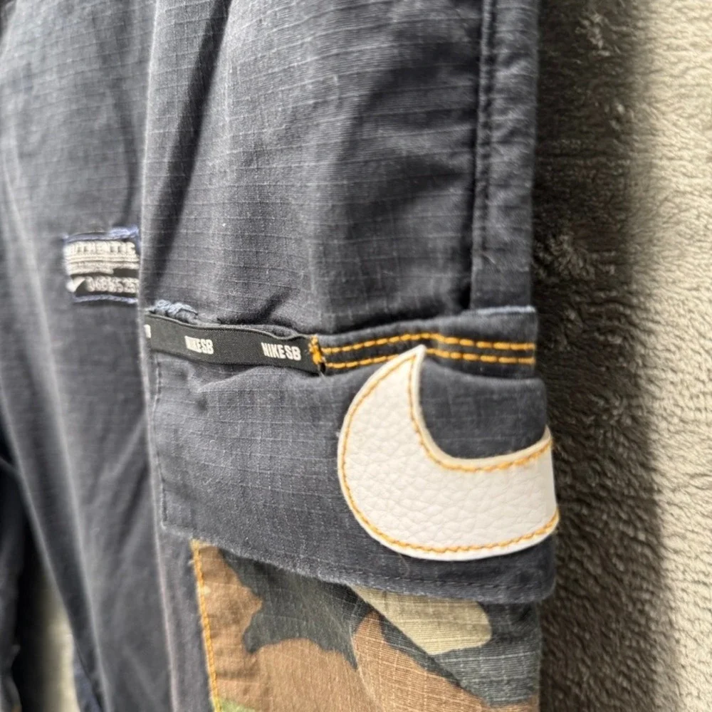 Nike SB Patchwork Ripstop Cargo Pants Camo Denim Navy Skateboarding Mens 30-32 - Picture 11 of 14